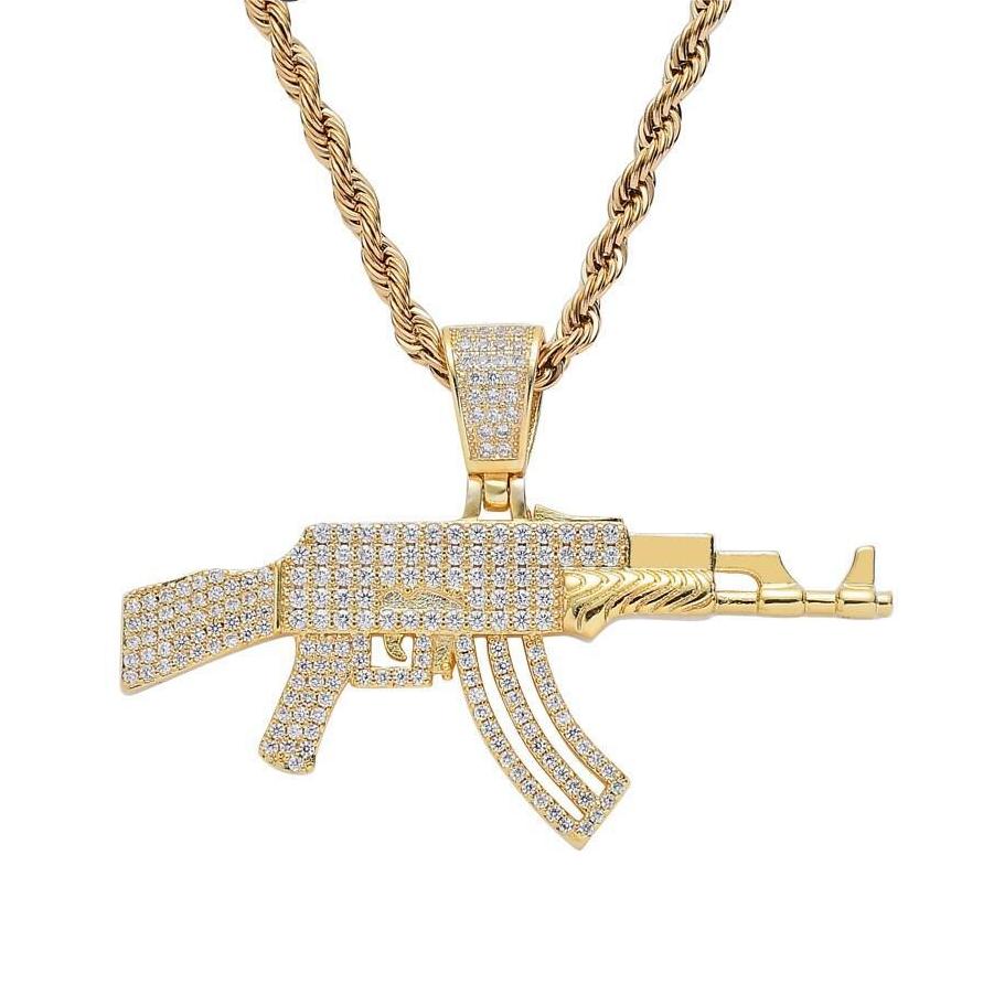 men's model gun pendant