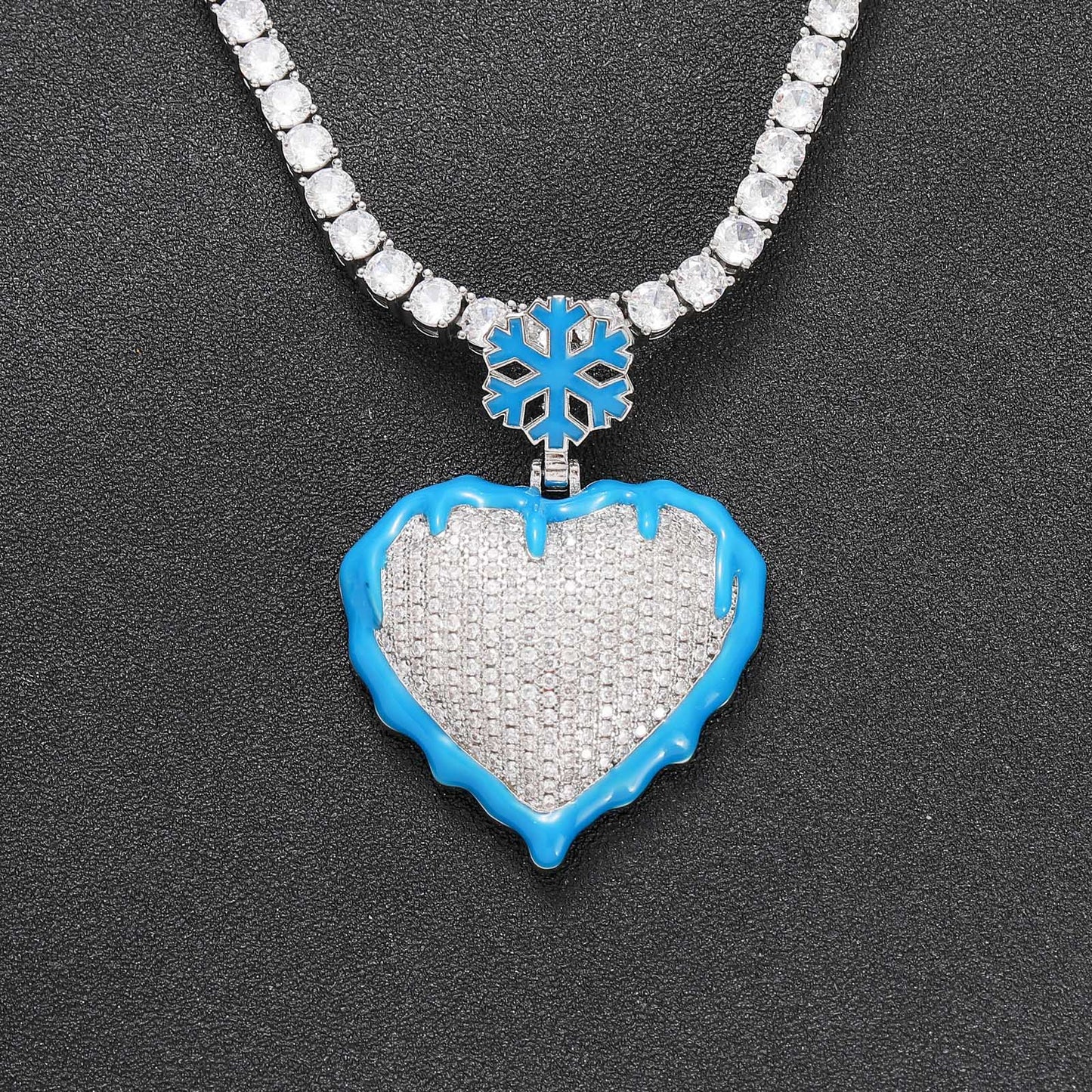 Luminous Personalized Micro-Set Zirconia Heart Pendant